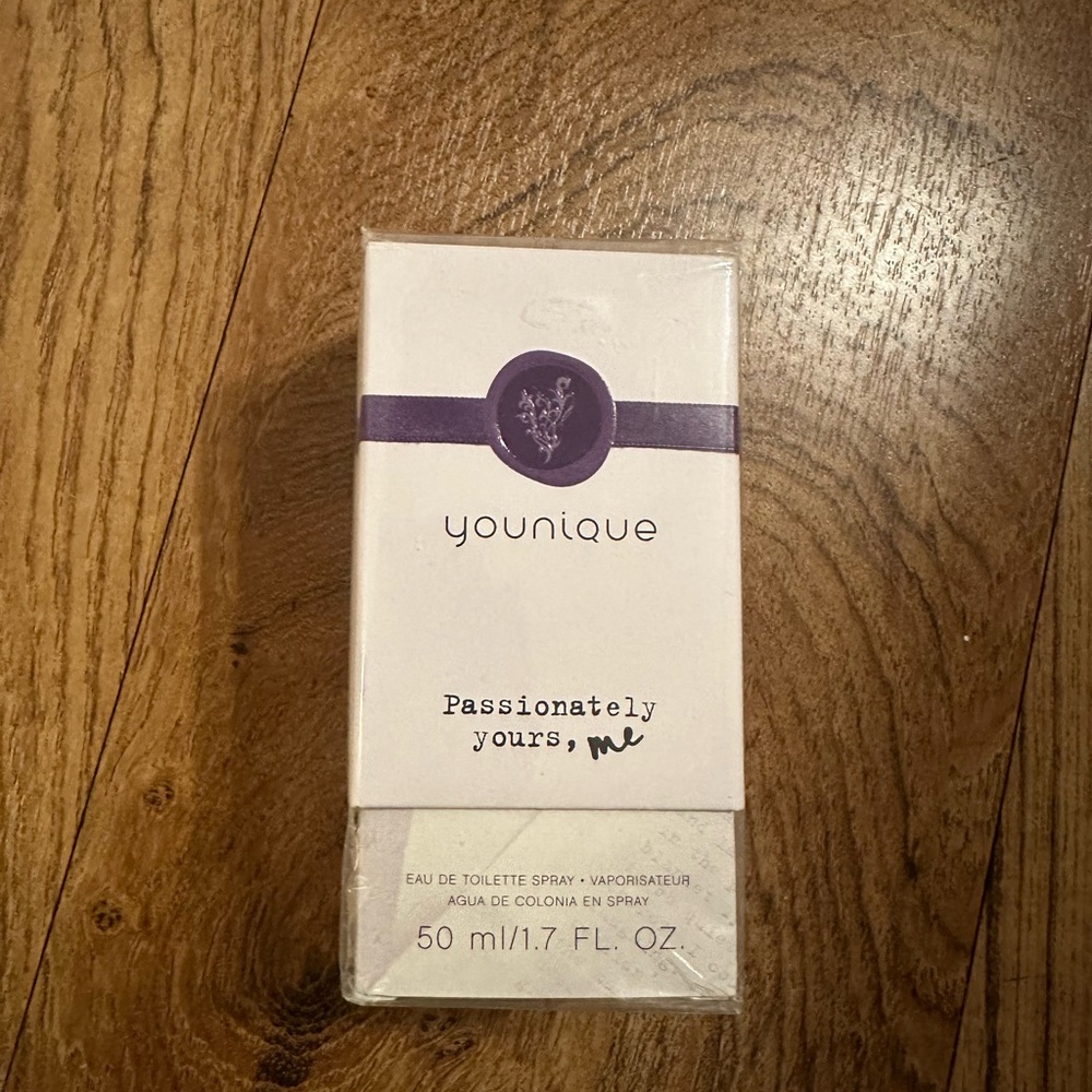 Younique perfume